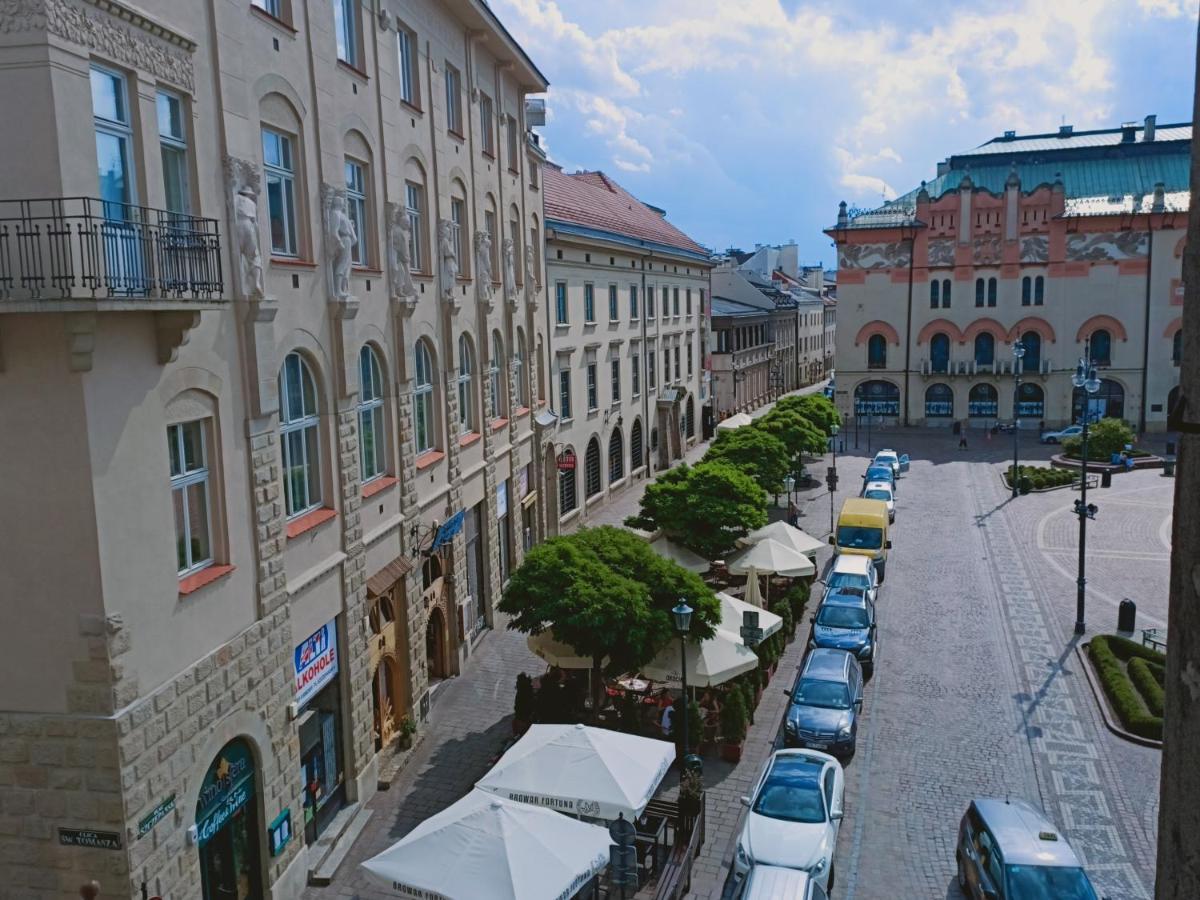 View To The Cracow Basic Daire Krakow Dış mekan fotoğraf