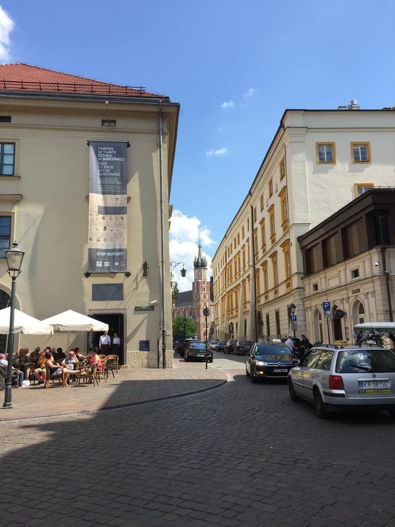 View To The Cracow Basic Daire Krakow Dış mekan fotoğraf